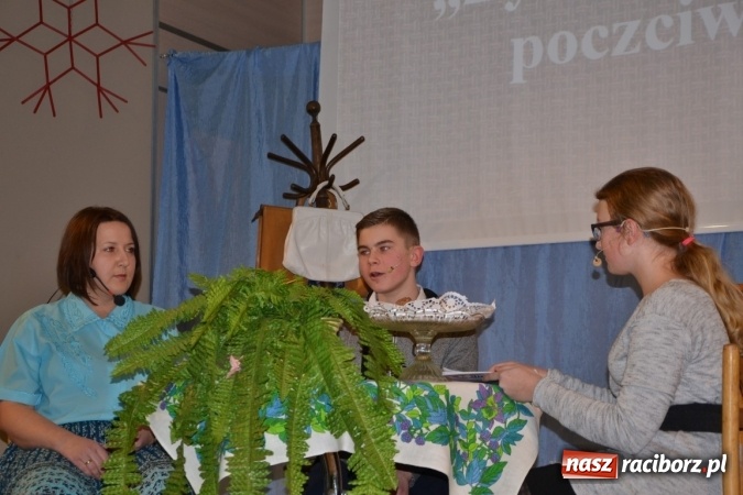 Zdjęcie w galerii na portalu naszraciborz.pl: Żywot człowieka poczciwego, czyli bolesławiki znów dały popis w Tworkowie wiadomości z regionu