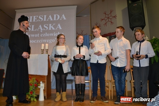 Zdjęcie w galerii na portalu naszraciborz.pl: Żywot człowieka poczciwego, czyli bolesławiki znów dały popis w Tworkowie wiadomości z regionu