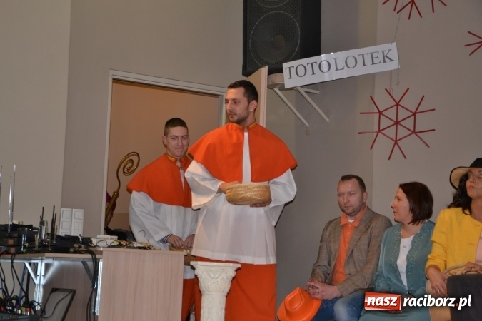 Zdjęcie w galerii na portalu naszraciborz.pl: Żywot człowieka poczciwego, czyli bolesławiki znów dały popis w Tworkowie wiadomości z regionu