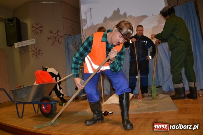 Zdjęcie w galerii na portalu naszraciborz.pl: Żywot człowieka poczciwego, czyli bolesławiki znów dały popis w Tworkowie wiadomości z regionu