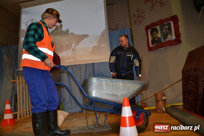 Zdjęcie w galerii na portalu naszraciborz.pl: Żywot człowieka poczciwego, czyli bolesławiki znów dały popis w Tworkowie wiadomości z regionu