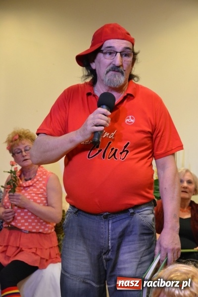 Zdjęcie w galerii na portalu naszraciborz.pl: Podwieczorek z piosenką, poezją i humorem - widowisko na zamku wiadomości z regionu