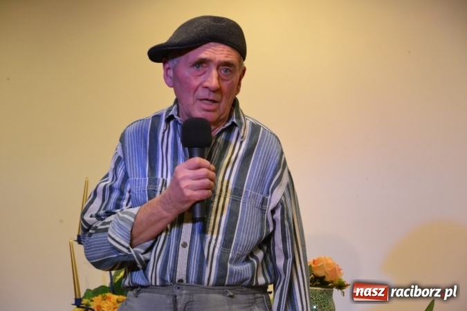 Zdjęcie w galerii na portalu naszraciborz.pl: Podwieczorek z piosenką, poezją i humorem - widowisko na zamku wiadomości z regionu