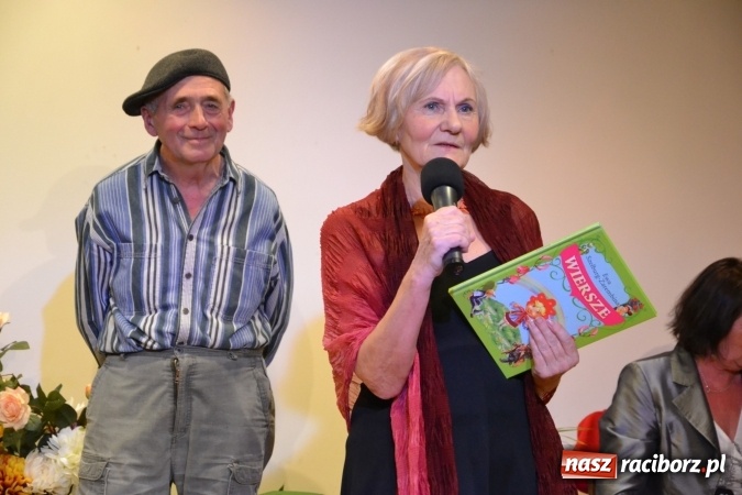 Zdjęcie w galerii na portalu naszraciborz.pl: Podwieczorek z piosenką, poezją i humorem - widowisko na zamku wiadomości z regionu