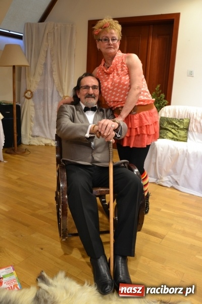 Zdjęcie w galerii na portalu naszraciborz.pl: Podwieczorek z piosenką, poezją i humorem - widowisko na zamku wiadomości z regionu