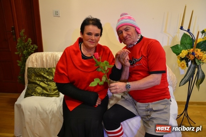 Zdjęcie w galerii na portalu naszraciborz.pl: Podwieczorek z piosenką, poezją i humorem - widowisko na zamku wiadomości z regionu