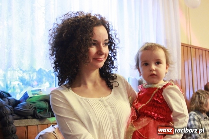 Zdjęcie w galerii na portalu naszraciborz.pl: ZSP Wojnowice szaleje na balu przebierańc&oacute;w wiadomości z regionu