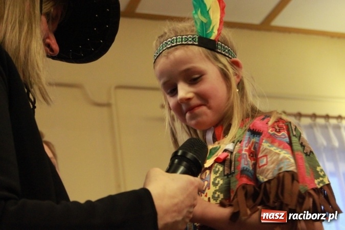 Zdjęcie w galerii na portalu naszraciborz.pl: ZSP Wojnowice szaleje na balu przebierańc&oacute;w wiadomości z regionu