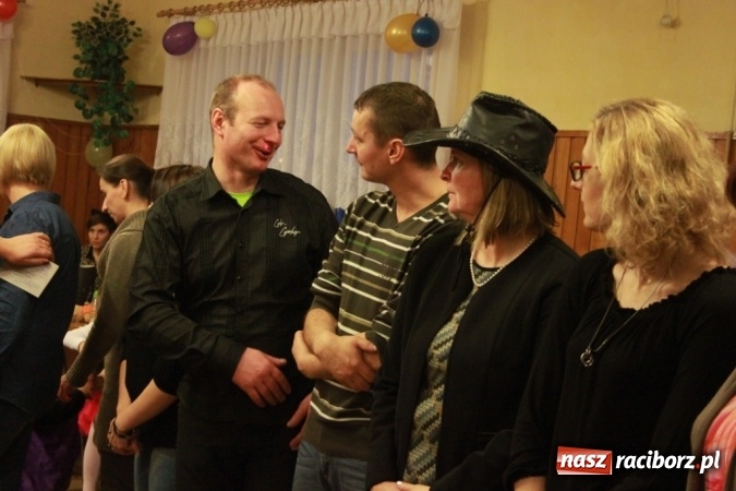 Zdjęcie w galerii na portalu naszraciborz.pl: ZSP Wojnowice szaleje na balu przebierańc&oacute;w wiadomości z regionu