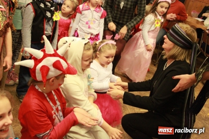 Zdjęcie w galerii na portalu naszraciborz.pl: ZSP Wojnowice szaleje na balu przebierańc&oacute;w wiadomości z regionu