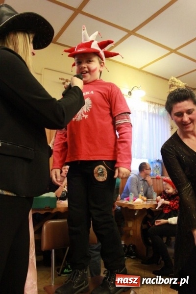 Zdjęcie w galerii na portalu naszraciborz.pl: ZSP Wojnowice szaleje na balu przebierańc&oacute;w wiadomości z regionu