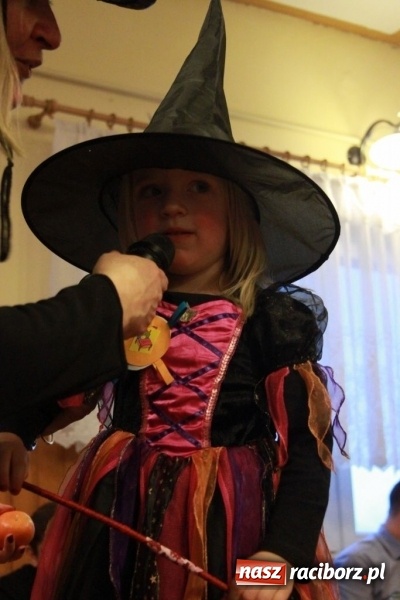 Zdjęcie w galerii na portalu naszraciborz.pl: ZSP Wojnowice szaleje na balu przebierańc&oacute;w wiadomości z regionu