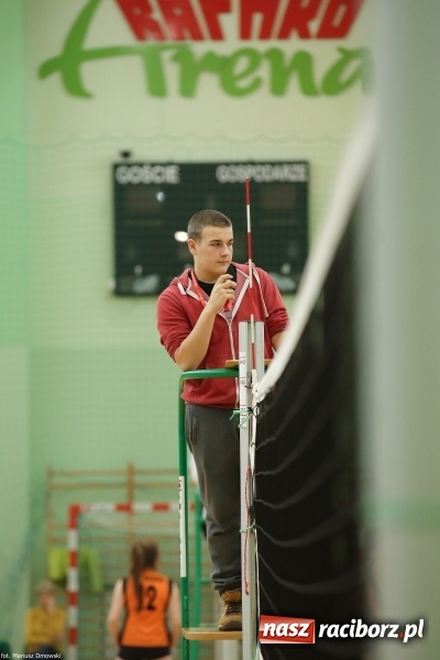 Zdjęcie w galerii na portalu naszraciborz.pl: Dziewczęta z ZSOMS najlepsze w rozgrywkach miejskich w siatkówce wiadomości z regionu