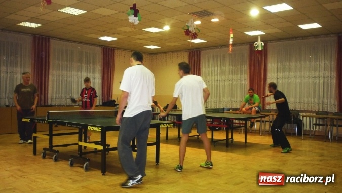 Zdjęcie w galerii na portalu naszraciborz.pl: W Bojanowie rozegrano Indywidualny Turniej Tenisa Stołowego o Puchar Sołtysa wiadomości z regionu