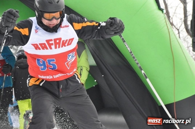 Zdjęcie w galerii na portalu naszraciborz.pl: Rafakowcy na XVII Mistrzostwach Polski Energetyk&oacute;w w Narciarstwie Alpejskim wiadomości z regionu