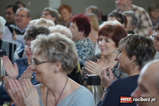 Zdjęcie w galerii na portalu naszraciborz.pl: Talent show dla babć i dziadków w Górkach Śląskich wiadomości z regionu