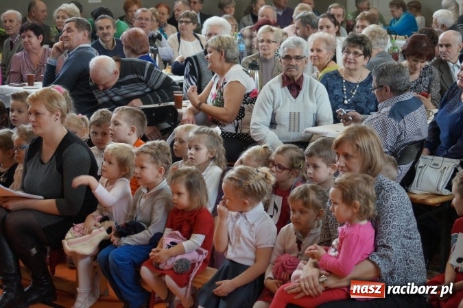 Zdjęcie w galerii na portalu naszraciborz.pl: Talent show dla babć i dziadków w Górkach Śląskich wiadomości z regionu