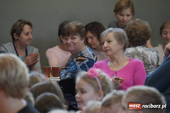 Zdjęcie w galerii na portalu naszraciborz.pl: Talent show dla babć i dziadków w Górkach Śląskich wiadomości z regionu