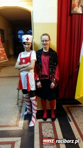 Zdjęcie w galerii na portalu naszraciborz.pl: Karnawał w Gimnazjum nr 5  wiadomości z regionu