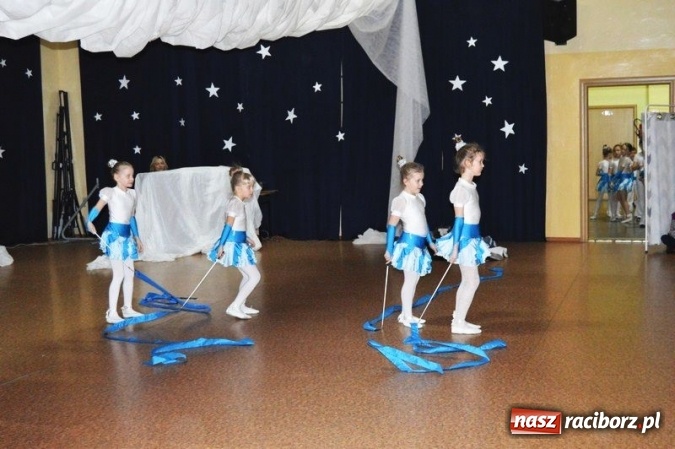 Zdjęcie w galerii na portalu naszraciborz.pl: Szkoła Podstawowa nr 4 otwiera swoje drzwi  wiadomości z regionu