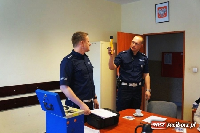 Zdjęcie w galerii na portalu naszraciborz.pl: Policjanci przeprowadzili szkolenie dla kuratorów wiadomości z regionu