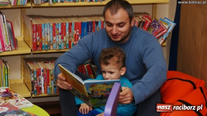 Zdjęcie w galerii na portalu naszraciborz.pl: Finał konkursu „Od przedszkola do książkowego mola” w bibliotece wiadomości z regionu