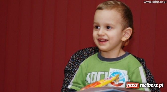 Zdjęcie w galerii na portalu naszraciborz.pl: Finał konkursu „Od przedszkola do książkowego mola” w bibliotece wiadomości z regionu