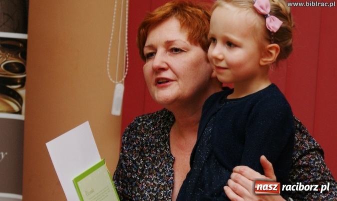 Zdjęcie w galerii na portalu naszraciborz.pl: Finał konkursu „Od przedszkola do książkowego mola” w bibliotece wiadomości z regionu