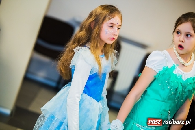 Zdjęcie w galerii na portalu naszraciborz.pl: Wielki bal przebierańców w Pietrowicach Wielkich wiadomości z regionu