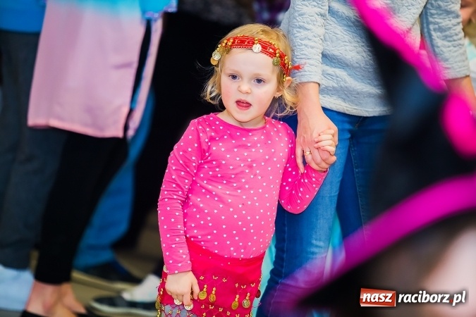 Zdjęcie w galerii na portalu naszraciborz.pl: Wielki bal przebierańców w Pietrowicach Wielkich wiadomości z regionu