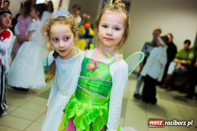 Zdjęcie w galerii na portalu naszraciborz.pl: Wielki bal przebierańców w Pietrowicach Wielkich wiadomości z regionu