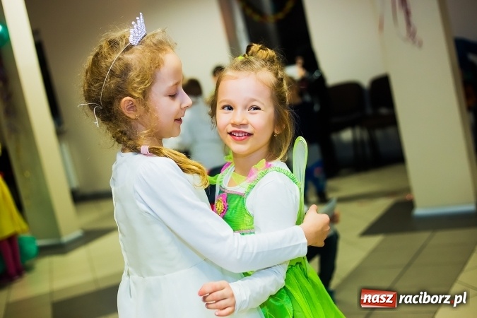 Zdjęcie w galerii na portalu naszraciborz.pl: Wielki bal przebierańców w Pietrowicach Wielkich wiadomości z regionu