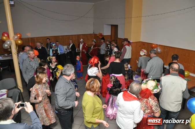 Zdjęcie w galerii na portalu naszraciborz.pl: Domowe Przedszkolaki balowały z Babciami i Dziadkami wiadomości z regionu