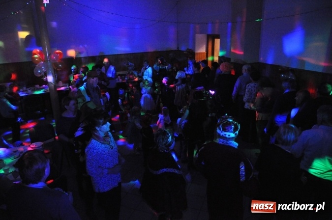 Zdjęcie w galerii na portalu naszraciborz.pl: Domowe Przedszkolaki balowały z Babciami i Dziadkami wiadomości z regionu