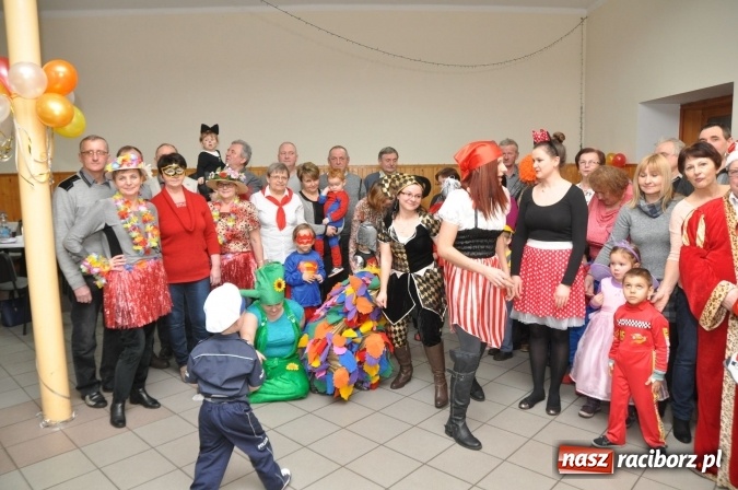 Zdjęcie w galerii na portalu naszraciborz.pl: Domowe Przedszkolaki balowały z Babciami i Dziadkami wiadomości z regionu