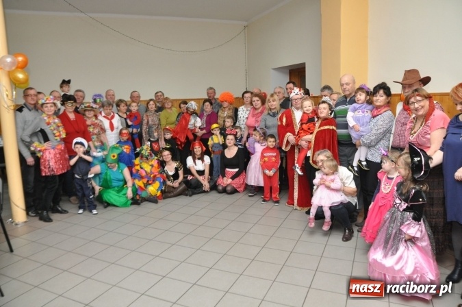 Zdjęcie w galerii na portalu naszraciborz.pl: Domowe Przedszkolaki balowały z Babciami i Dziadkami wiadomości z regionu