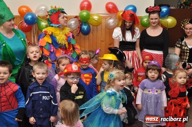 Zdjęcie w galerii na portalu naszraciborz.pl: Domowe Przedszkolaki balowały z Babciami i Dziadkami wiadomości z regionu