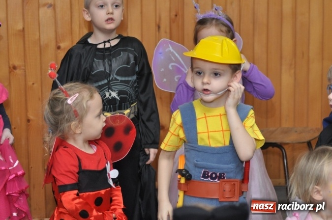 Zdjęcie w galerii na portalu naszraciborz.pl: Domowe Przedszkolaki balowały z Babciami i Dziadkami wiadomości z regionu