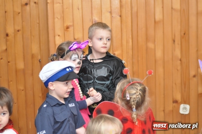 Zdjęcie w galerii na portalu naszraciborz.pl: Domowe Przedszkolaki balowały z Babciami i Dziadkami wiadomości z regionu