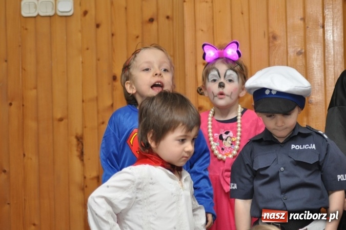 Zdjęcie w galerii na portalu naszraciborz.pl: Domowe Przedszkolaki balowały z Babciami i Dziadkami wiadomości z regionu