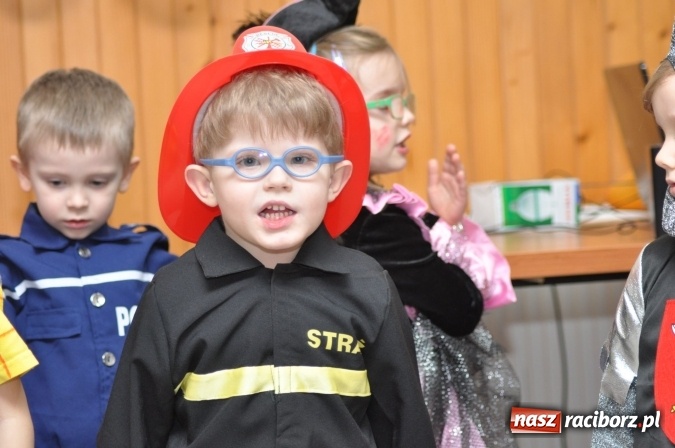 Zdjęcie w galerii na portalu naszraciborz.pl: Domowe Przedszkolaki balowały z Babciami i Dziadkami wiadomości z regionu