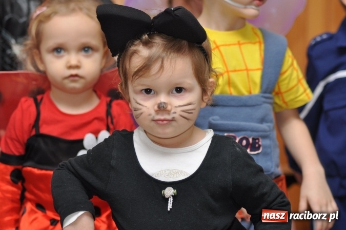 Zdjęcie w galerii na portalu naszraciborz.pl: Domowe Przedszkolaki balowały z Babciami i Dziadkami wiadomości z regionu