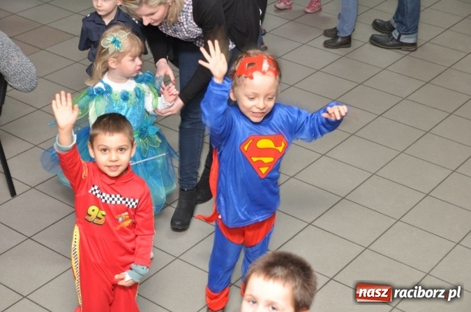 Zdjęcie w galerii na portalu naszraciborz.pl: Domowe Przedszkolaki balowały z Babciami i Dziadkami wiadomości z regionu