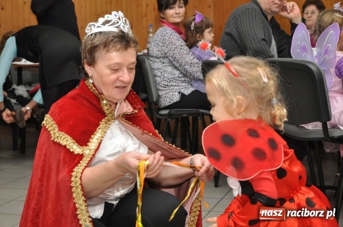 Zdjęcie w galerii na portalu naszraciborz.pl: Domowe Przedszkolaki balowały z Babciami i Dziadkami wiadomości z regionu