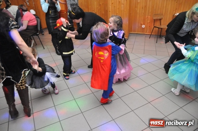 Zdjęcie w galerii na portalu naszraciborz.pl: Domowe Przedszkolaki balowały z Babciami i Dziadkami wiadomości z regionu