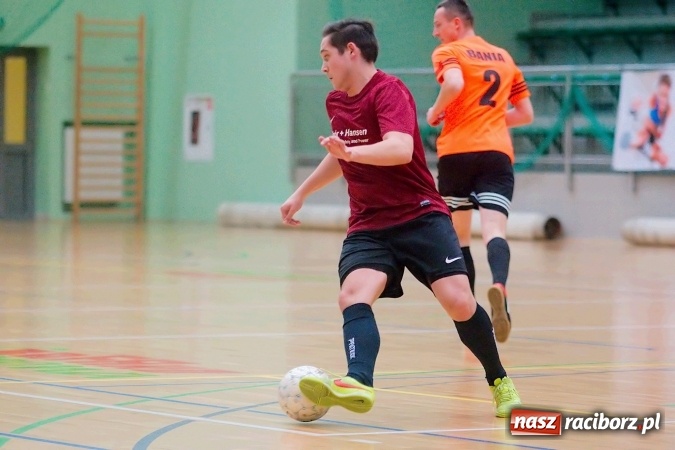 Zdjęcie w galerii na portalu naszraciborz.pl: HLPN: Futsalowy piątek w Arenie Rafako. Kolejna porażka Pata Cabra Team. Wild Boys rozgromieni przez RS-Bau wiadomości z regionu