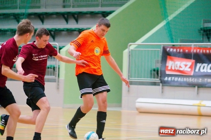 Zdjęcie w galerii na portalu naszraciborz.pl: HLPN: Futsalowy piątek w Arenie Rafako. Kolejna porażka Pata Cabra Team. Wild Boys rozgromieni przez RS-Bau wiadomości z regionu