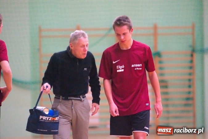 Zdjęcie w galerii na portalu naszraciborz.pl: HLPN: Futsalowy piątek w Arenie Rafako. Kolejna porażka Pata Cabra Team. Wild Boys rozgromieni przez RS-Bau wiadomości z regionu