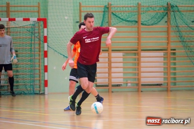 Zdjęcie w galerii na portalu naszraciborz.pl: HLPN: Futsalowy piątek w Arenie Rafako. Kolejna porażka Pata Cabra Team. Wild Boys rozgromieni przez RS-Bau wiadomości z regionu