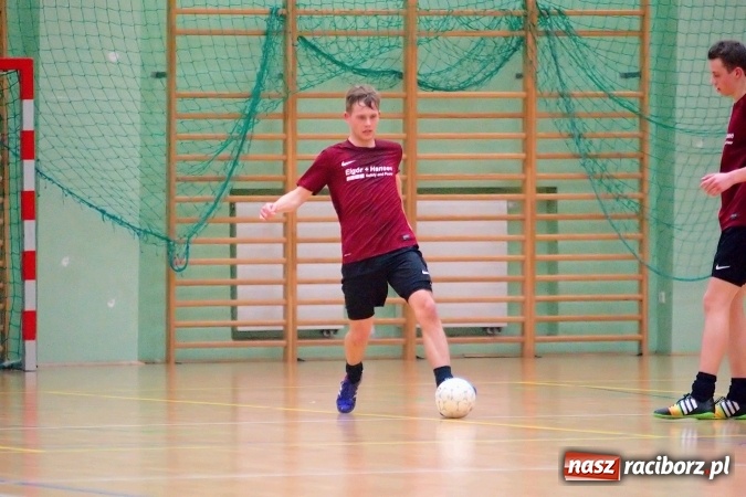 Zdjęcie w galerii na portalu naszraciborz.pl: HLPN: Futsalowy piątek w Arenie Rafako. Kolejna porażka Pata Cabra Team. Wild Boys rozgromieni przez RS-Bau wiadomości z regionu